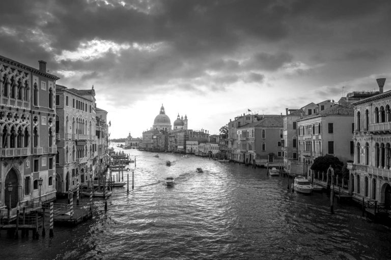 Italien und Corona-Krise: die Erblast der Neunziger